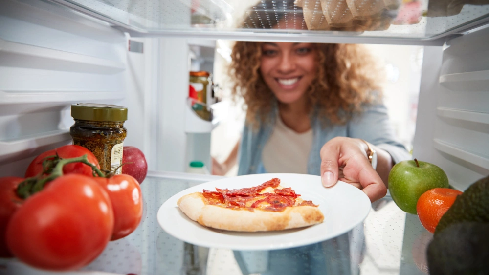How Long Can Pizza Stay Good in the Fridge: Expert Insights