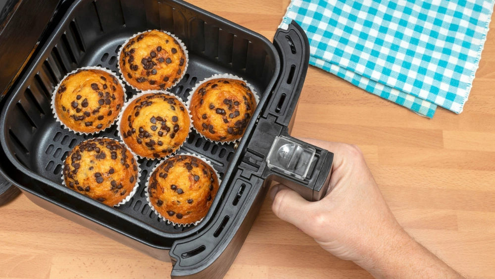 Best Air Fryer for Baking Cakes: Top Non-Stick Pans and Accessories